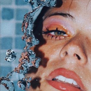 Meet your Posher, Caitlyn